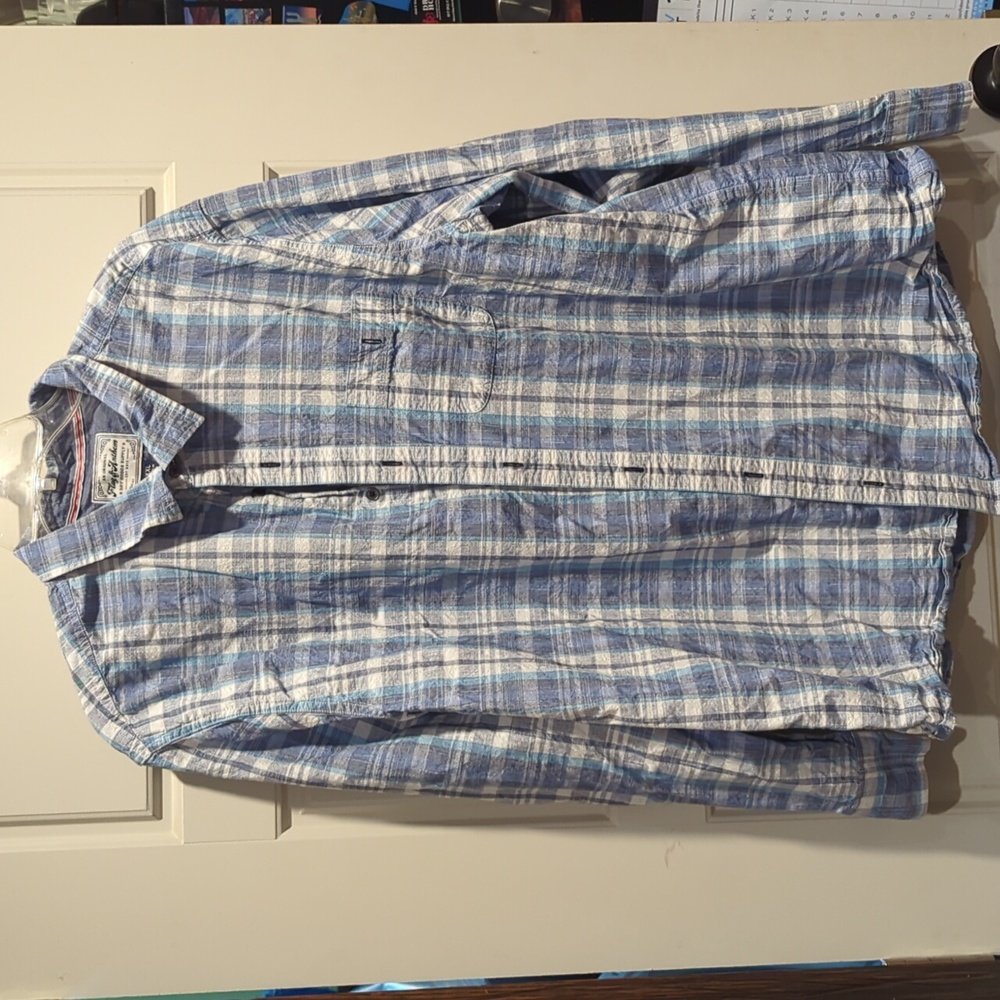 Men's blue plaid shirt